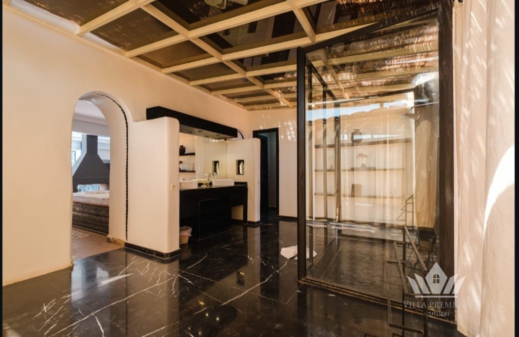 Villa Botanica 4